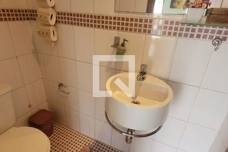 Casa à venda com 143m², 3 quartos e 2 vagas