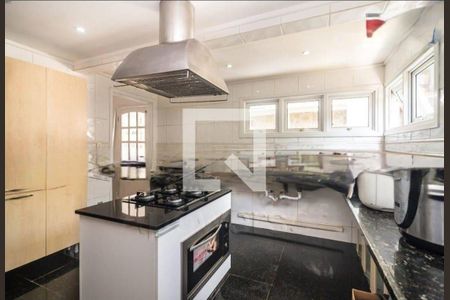 Casa à venda com 254m², 3 quartos e 6 vagas