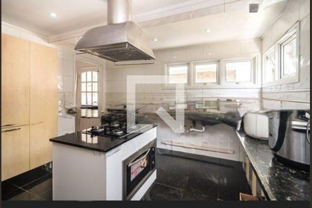 Casa à venda com 254m², 3 quartos e 6 vagas