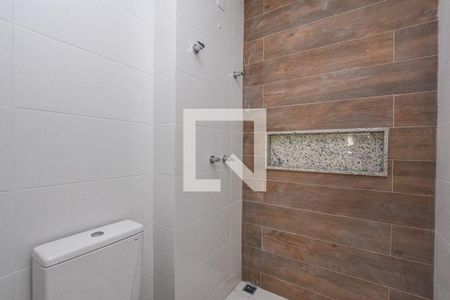 Casa à venda com 111m², 3 quartos e 2 vagasBanheiro da Suíte 1