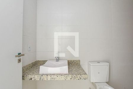 Casa à venda com 111m², 3 quartos e 2 vagasBanheiro da Suíte 2