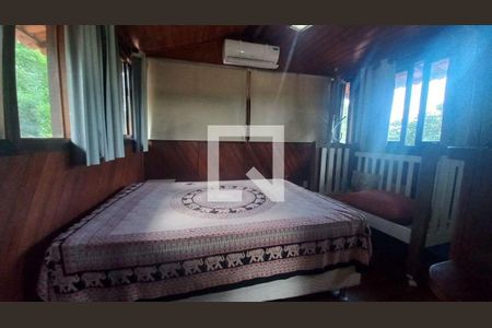 Casa à venda com 4 quartos, 200m² em Badu, Niterói