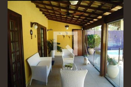 Casa à venda com 5 quartos, 176m² em Vila Progresso, Niterói