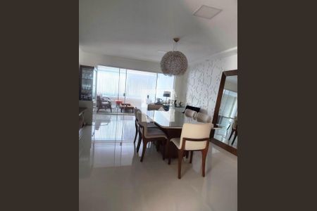 Casa à venda com 3 quartos, 340m² em Camboinhas, Niterói