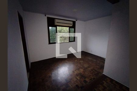 Casa à venda com 5 quartos, 300m² em Maria Paula, Niterói