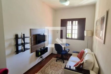 Casa à venda com 4 quartos, 471m² em Piratininga, Niterói