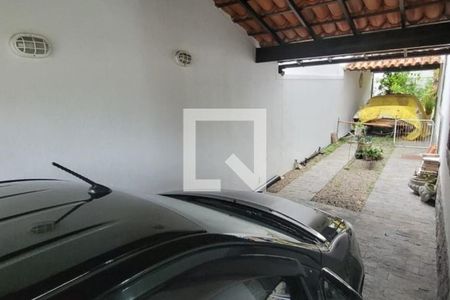 Casa à venda com 271m², 5 quartos e 4 vagas
