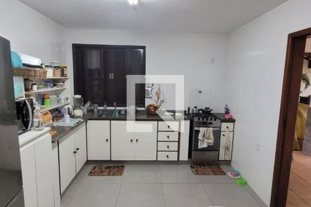 Casa à venda com 271m², 5 quartos e 4 vagas