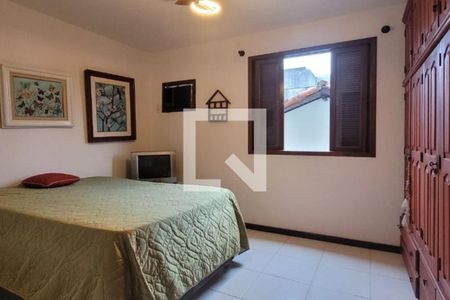 Casa à venda com 271m², 5 quartos e 4 vagas