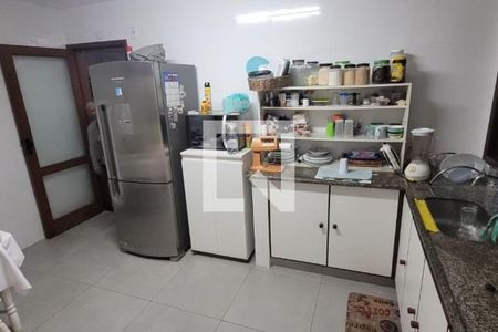 Casa à venda com 271m², 5 quartos e 4 vagas