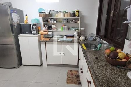 Casa à venda com 271m², 5 quartos e 4 vagas