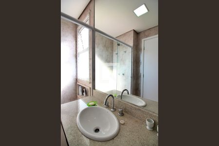 Apartamento à venda com 125m², 3 quartos e 2 vagasQuarto 1 - Suíte Banheiro 