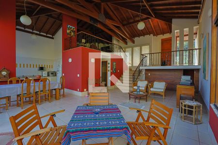 Casa de condomínio à venda com 300m², 4 quartos e 4 vagasCozinha