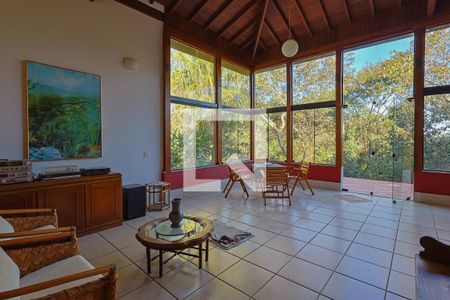 Casa de condomínio à venda com 300m², 4 quartos e 4 vagasCozinha