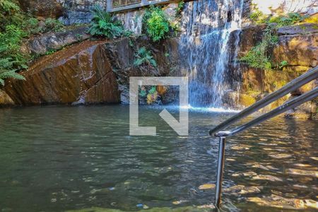 Casa de condomínio à venda com 300m², 4 quartos e 4 vagasÁrea externa