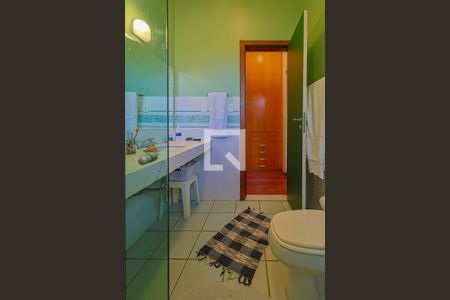 Casa de condomínio à venda com 300m², 4 quartos e 4 vagasBanheiro Social