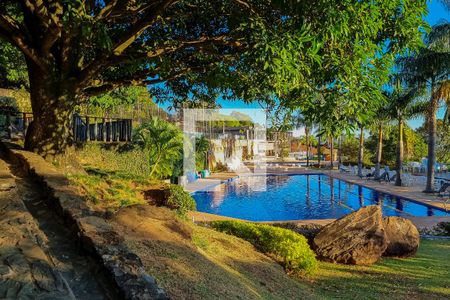 Casa de condomínio à venda com 300m², 4 quartos e 4 vagasÁrea externa