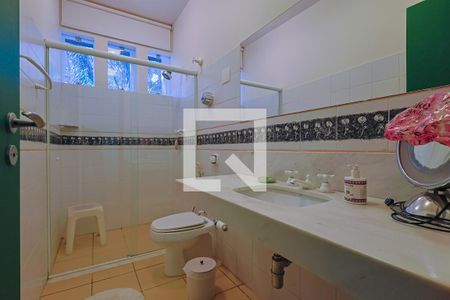 Casa de condomínio à venda com 300m², 4 quartos e 4 vagasQuarto 3 - Banheiro