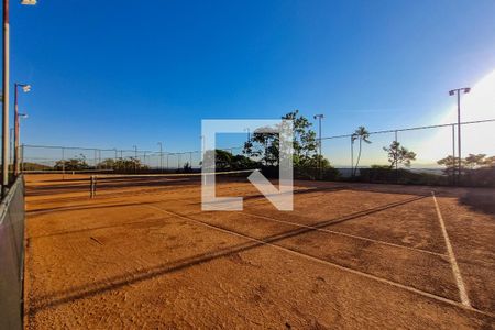 Casa de condomínio à venda com 300m², 4 quartos e 4 vagasÁrea externa