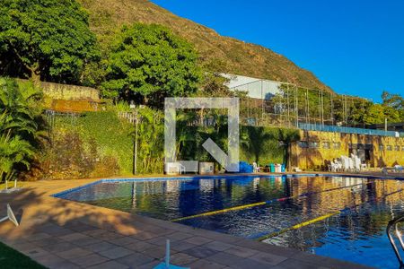 Casa de condomínio à venda com 300m², 4 quartos e 4 vagasÁrea externa