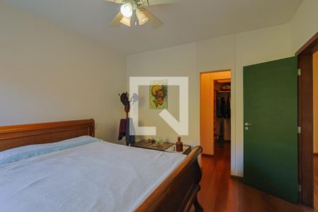 Casa de condomínio à venda com 300m², 4 quartos e 4 vagasQuarto 4