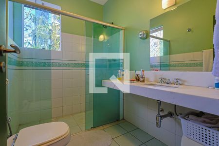 Casa de condomínio à venda com 300m², 4 quartos e 4 vagasBanheiro Social