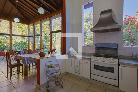 Casa de condomínio à venda com 300m², 4 quartos e 4 vagasCozinha