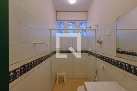 Casa de condomínio à venda com 300m², 4 quartos e 4 vagasQuarto 3 - Banheiro