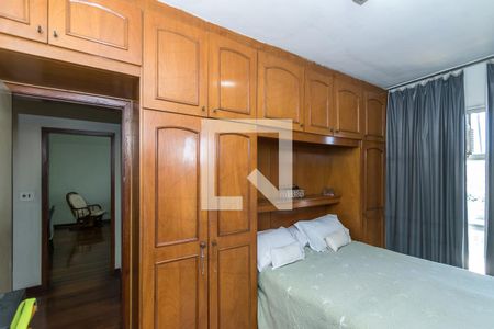 Apartamento à venda com 120m², 3 quartos e 2 vagasQuarto 2 Suíte - Armários