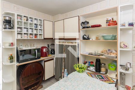 Apartamento à venda com 120m², 3 quartos e 2 vagasCozinha - Armários