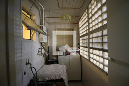 Apartamento à venda com 76m², 2 quartos e 1 vagaÁrea de Serviço