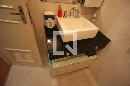 Apartamento à venda com 76m², 2 quartos e 1 vagaBanheiro