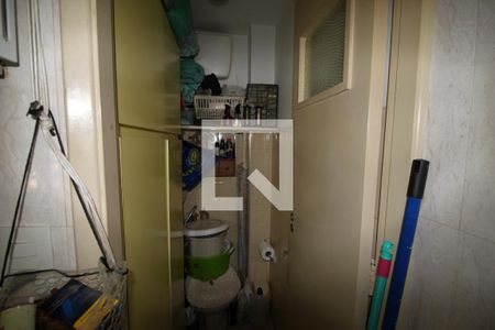 Apartamento à venda com 76m², 2 quartos e 1 vagaBanheiro de serviço