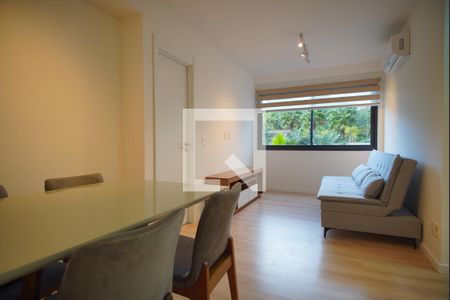 Sala de apartamento para alugar com 1 quarto, 49m² em Petrópolis, Porto Alegre