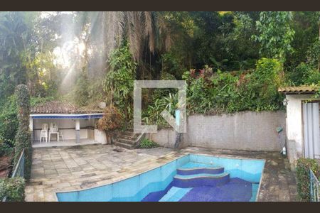 Casa à venda com 5 quartos, 300m² em Santo Antônio, Niterói