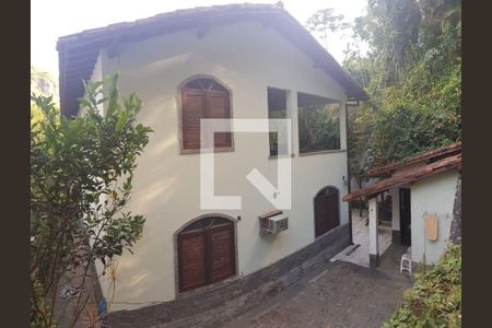 Casa à venda com 5 quartos, 300m² em Santo Antônio, Niterói