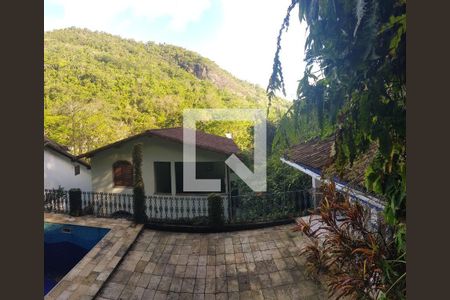 Casa à venda com 5 quartos, 300m² em Santo Antônio, Niterói