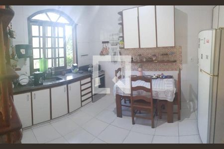 Casa à venda com 5 quartos, 300m² em Santo Antônio, Niterói