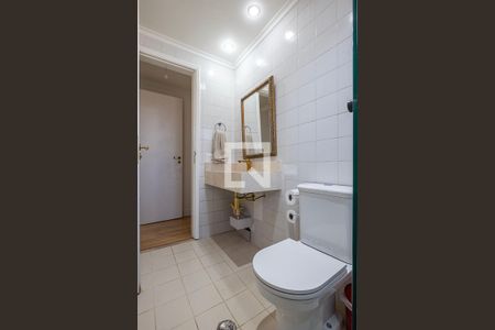 Apartamento à venda com 120m², 4 quartos e 3 vagas Apartamento à venda com 120m², 4 quartos e 3 vagasBanheiro