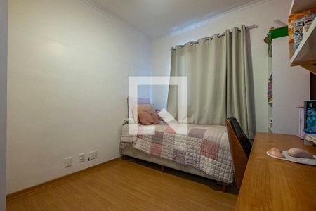 Apartamento à venda com 120m², 4 quartos e 3 vagas Apartamento à venda com 120m², 4 quartos e 3 vagasQuarto 2