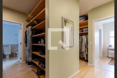 Casa de condomínio à venda com 1100m², 4 quartos e 6 vagas