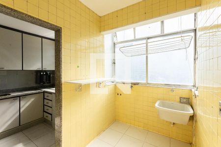 Apartamento para alugar com 140m², 3 quartos e 1 vagaÁrea de Serviço