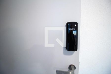 Detalhe Sala - Fechadura Digital de apartamento à venda com 2 quartos, 42m² em Barra Funda, São Paulo