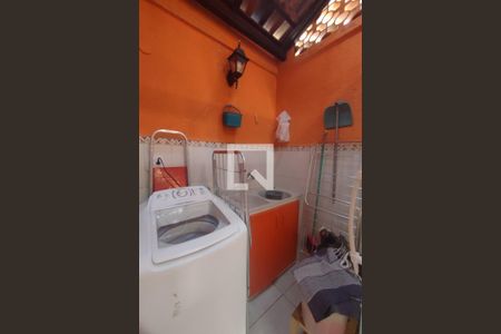 Casa de condomínio à venda com 191m², 4 quartos e 2 vagasÁrea de Serviço