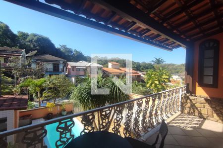 Casa de condomínio à venda com 191m², 4 quartos e 2 vagasVaranda