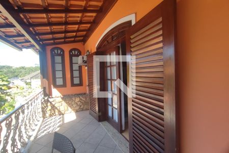 Casa de condomínio à venda com 191m², 4 quartos e 2 vagasVaranda