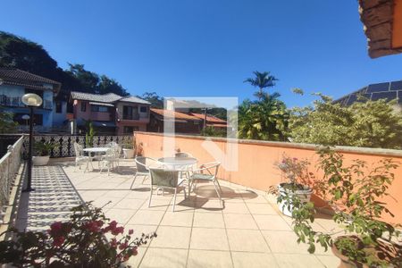 Casa de condomínio à venda com 191m², 4 quartos e 2 vagasÁrea Externa