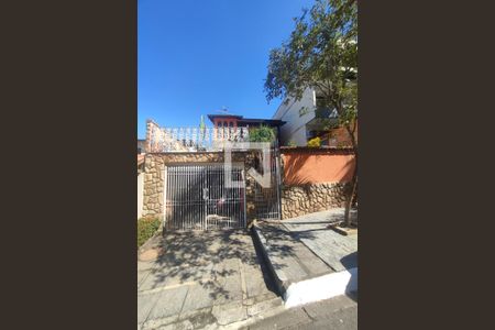 Casa de condomínio à venda com 191m², 4 quartos e 2 vagasFachada