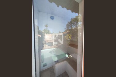 Casa de condomínio à venda com 191m², 4 quartos e 2 vagasÁrea comum