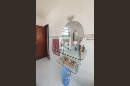 Casa de condomínio à venda com 191m², 4 quartos e 2 vagasBanheiro Quarto 2